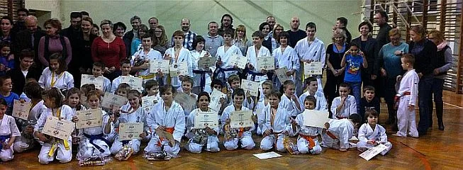 Materiał archiwalny: Mikołajkowy Turniej Kata dzieci — 11 grudnia 2013